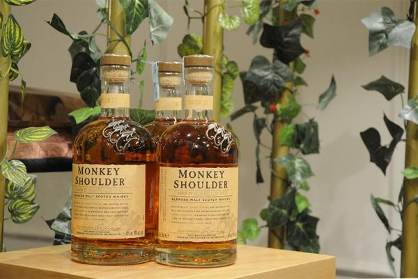 Monkey Shoulders whisky palackja már önmagában megnyerő – Whisky Show 2017 | Fotó Juhász Tibor